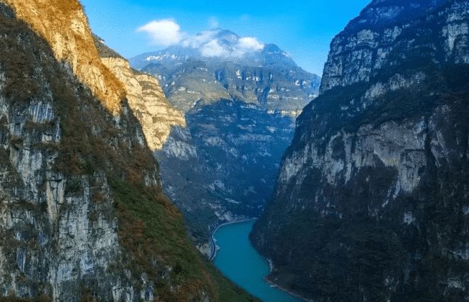 奇石河在哪里_奇石河门票多少元_大渡河奇石价格